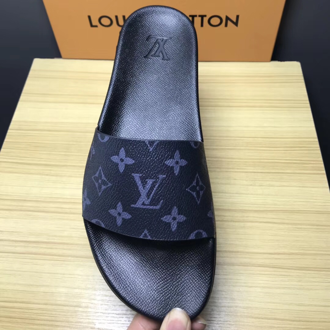 Louis Vuitton Palm Slippers In Balck - DesignerGu