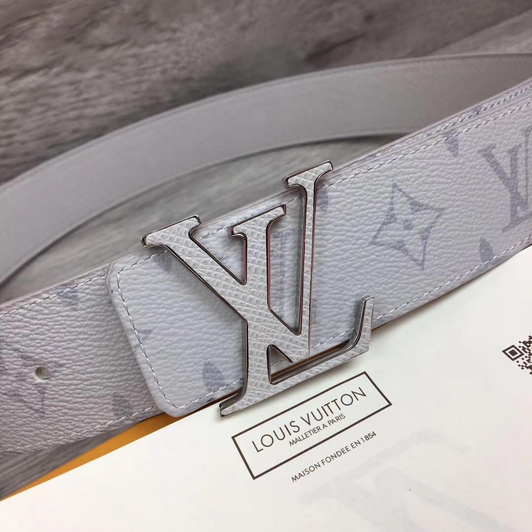 Louis Vuitton Initiales Reversible Belt  In White - DesignerGu