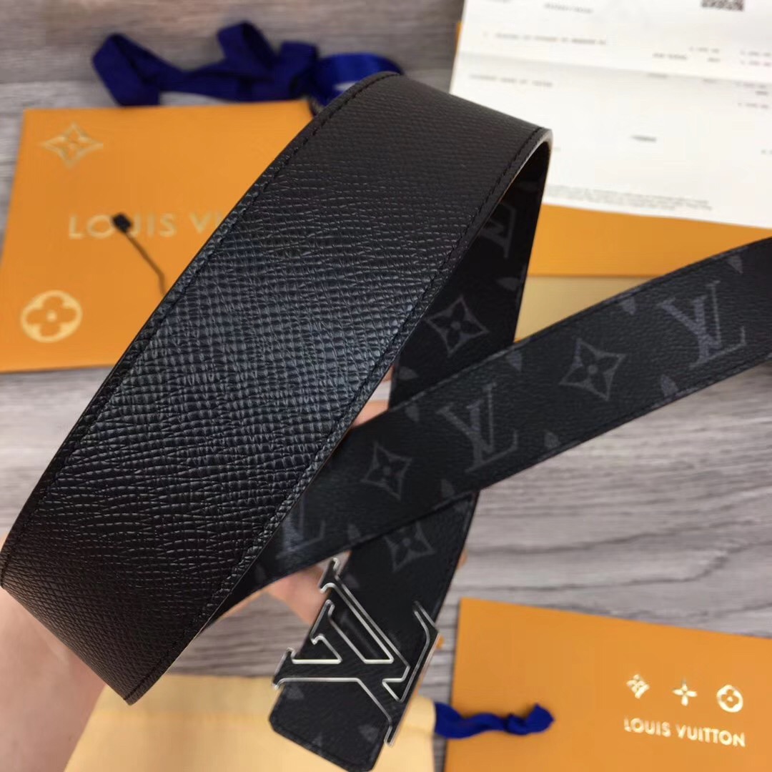 Louis Vuitton Initiales Reversible Belt In Black - DesignerGu