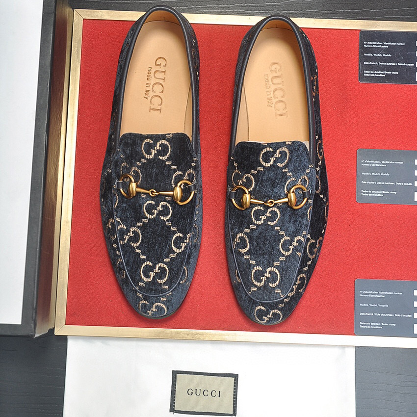 Gucci Men's Jordaan GG Loafer  - DesignerGu