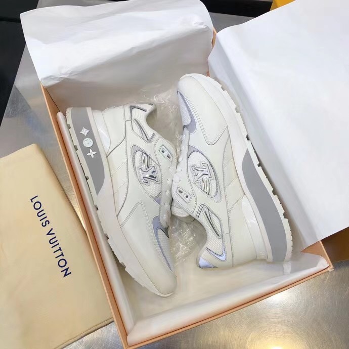 Louis Vuitton Trainer Sneaker - DesignerGu