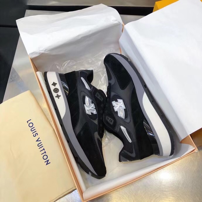 Louis Vuitton Trainer Sneaker(Upon UK Size) - DesignerGu