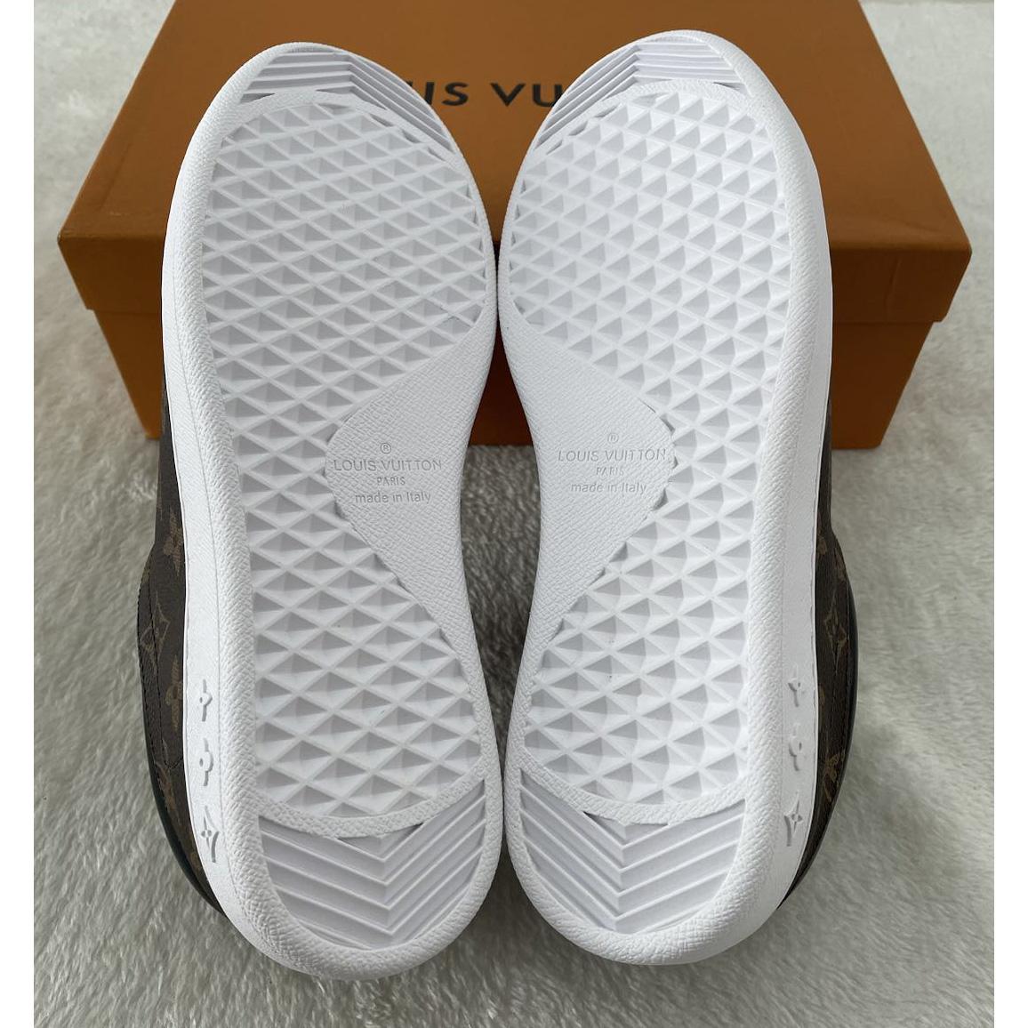 Louis Vuitton Monogram Men's Low-Top Sneakers - DesignerGu