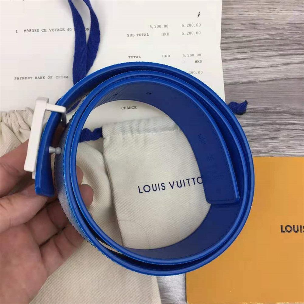 Louis Vuitton LV shape 40mm reversible clouds - DesignerGu