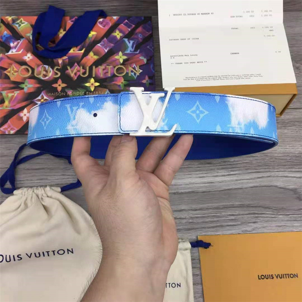 Louis Vuitton LV shape 40mm reversible clouds - DesignerGu