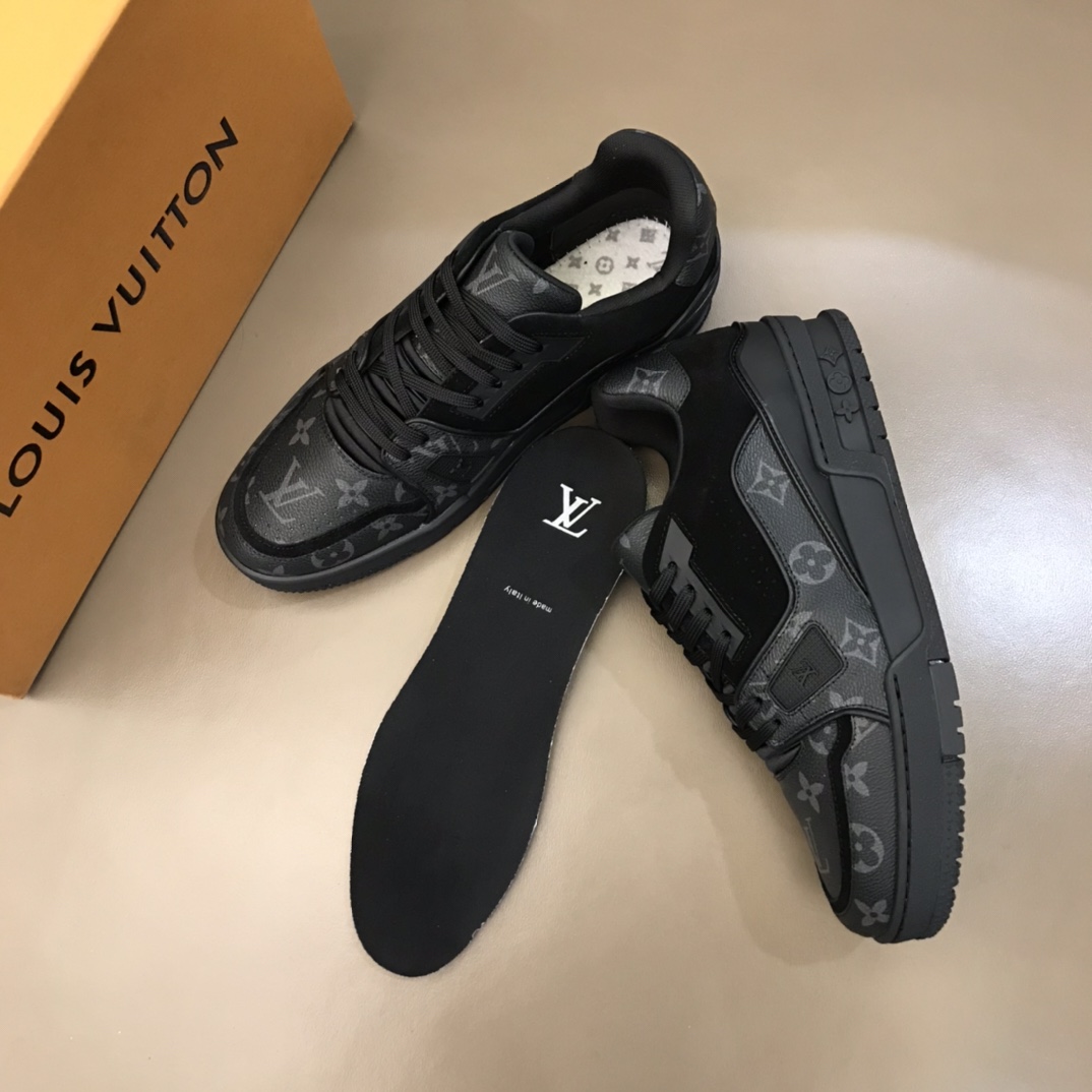 Louis Vuitton Trainer Sneaker - DesignerGu