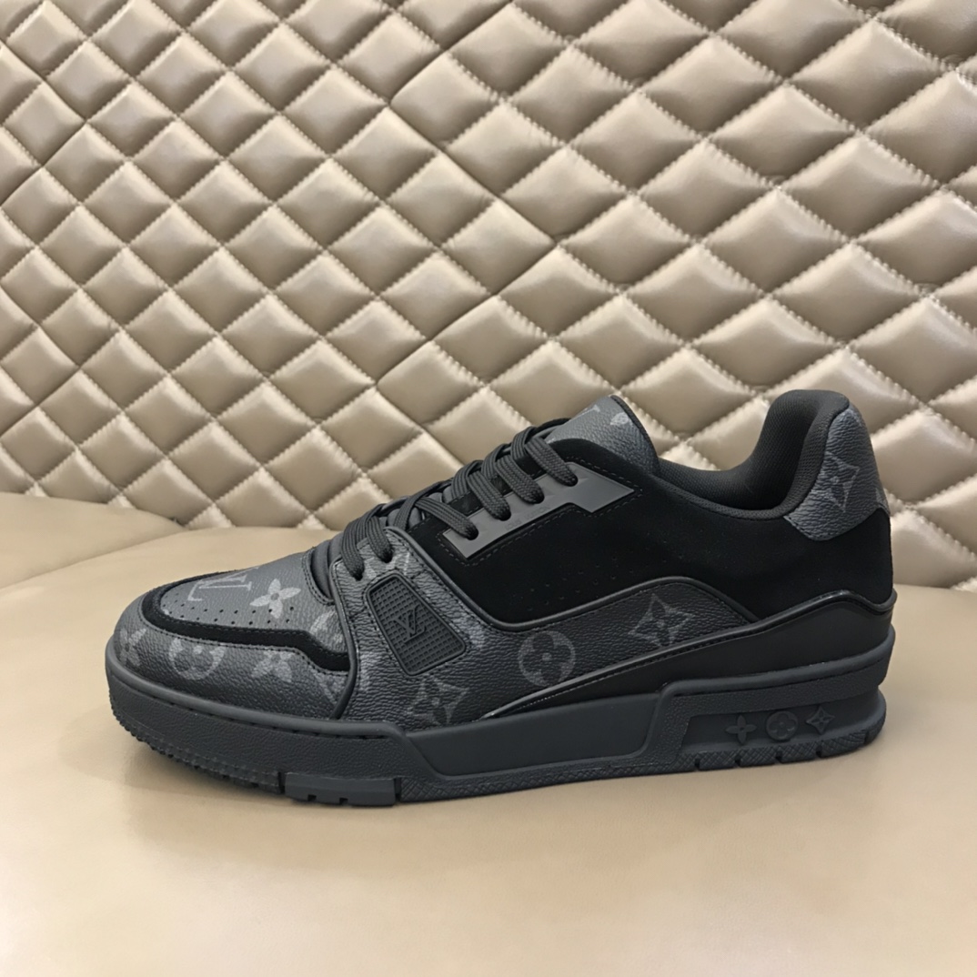 Louis Vuitton Trainer Sneaker - DesignerGu