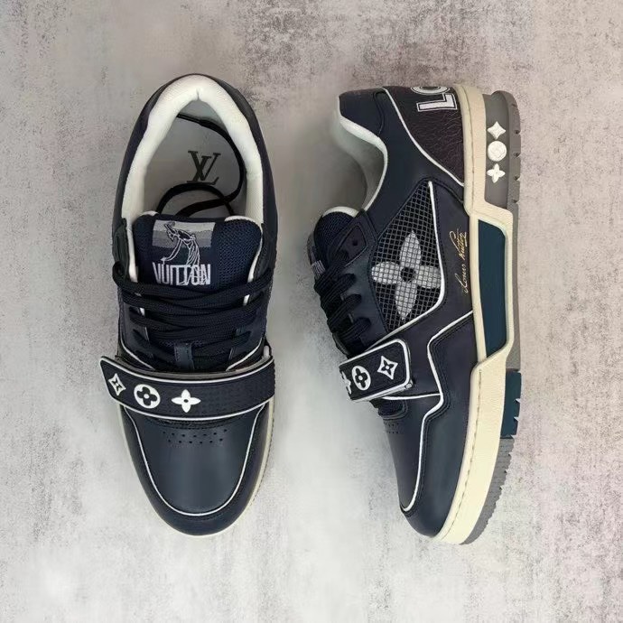 Louis Vuitton Trainer Sneaker - DesignerGu