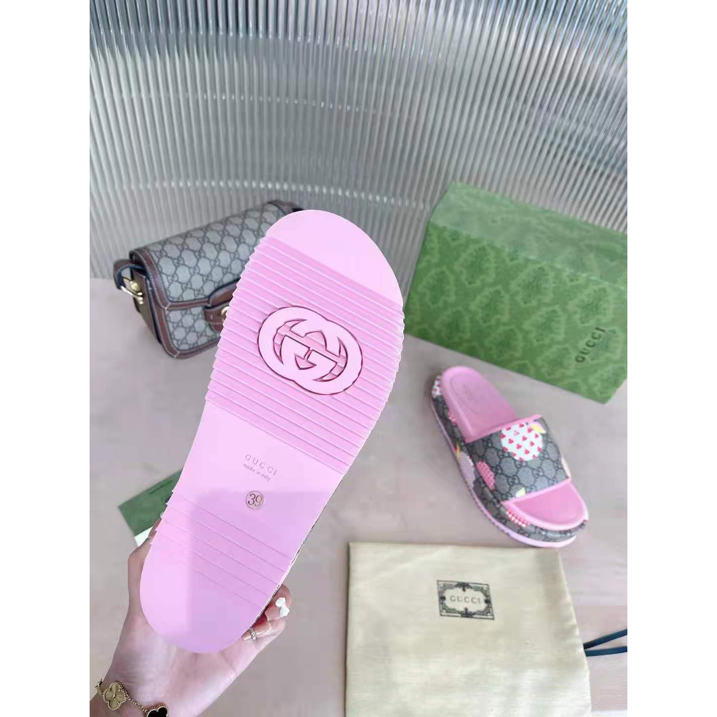 Gucci GG Slides - DesignerGu