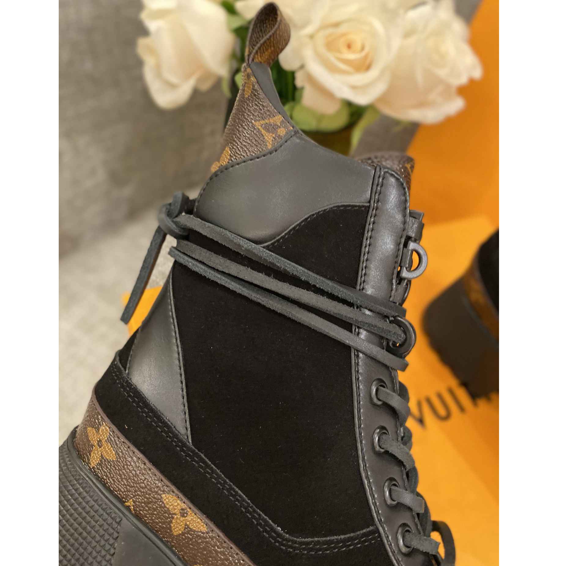 Louis Vuitton Laureate Desert Boot - DesignerGu