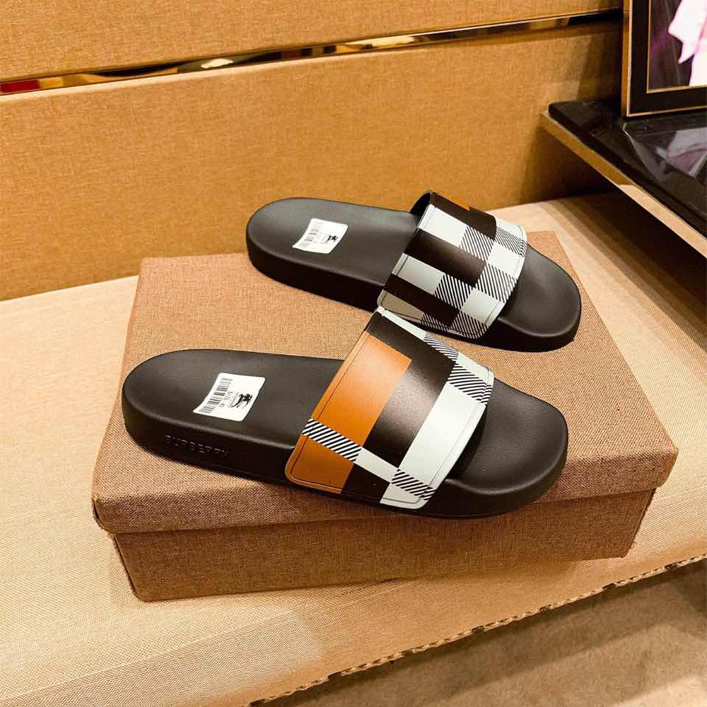 Burberry Check Print Slides - DesignerGu