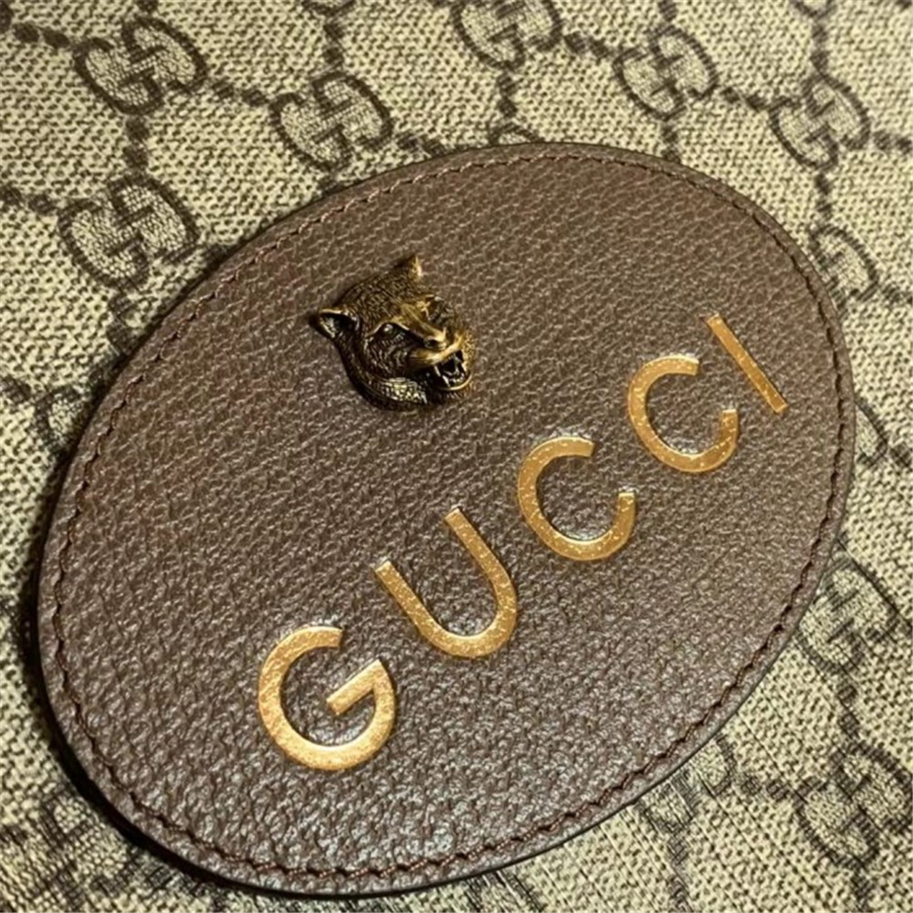 Gucci  GG Clutch Bag (30.5-21-1.5cm) - DesignerGu