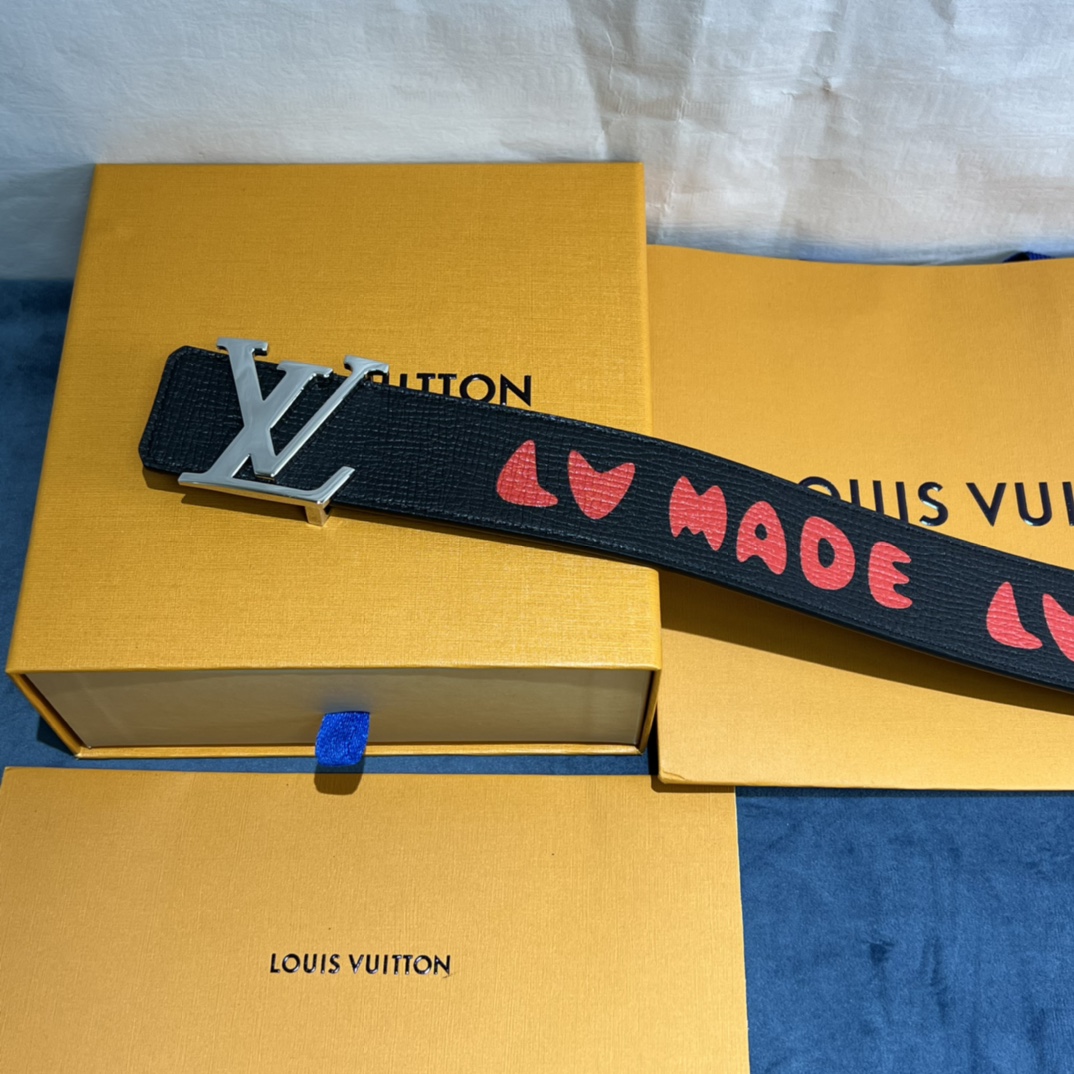 Louis Vuitton Gradient Shape 40MM Reversible Belt - DesignerGu