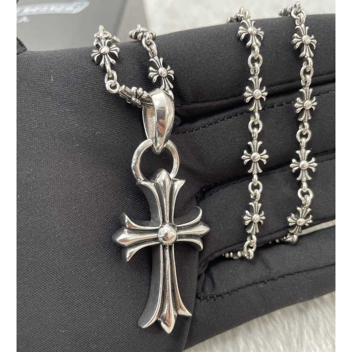 Chrome Heart Cross Necklace - DesignerGu