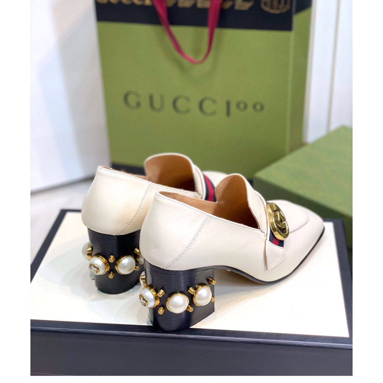 Gucci White Pearl Matchmake Pump - DesignerGu