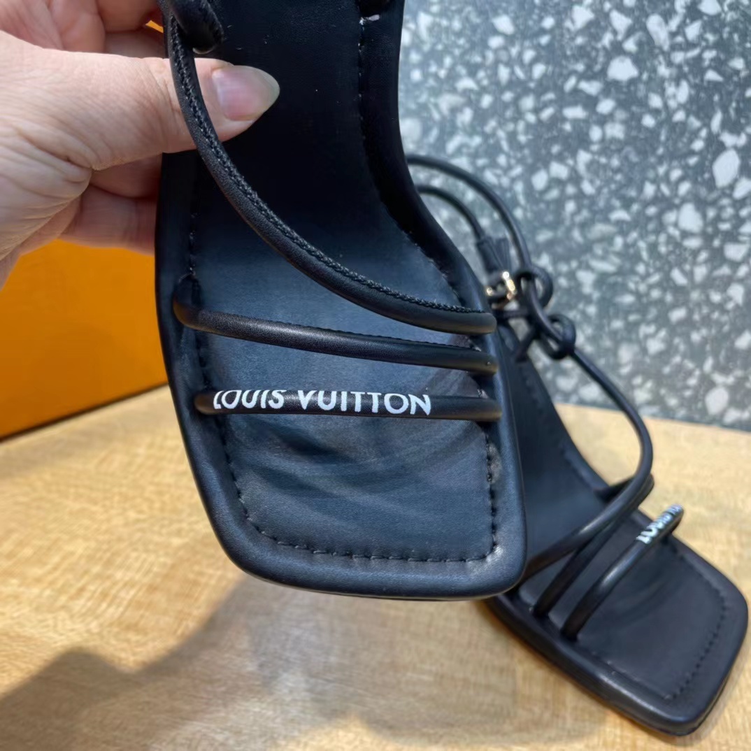 Louis Vuitton Sandals For Women In Black - DesignerGu