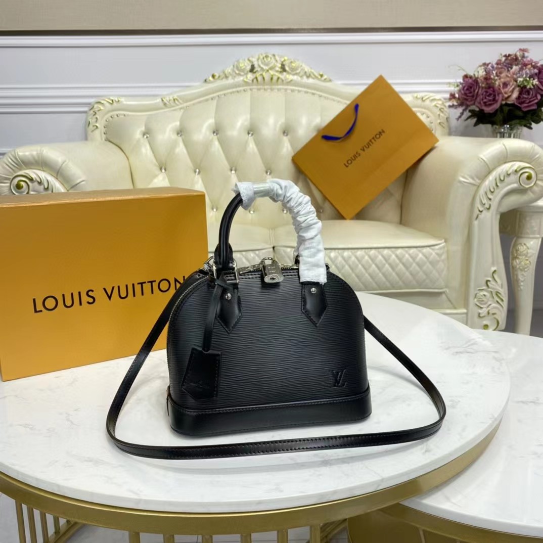 Louis Vuitton  Black Shoulder Bag （23.5-17.5-11.5CM） - DesignerGu