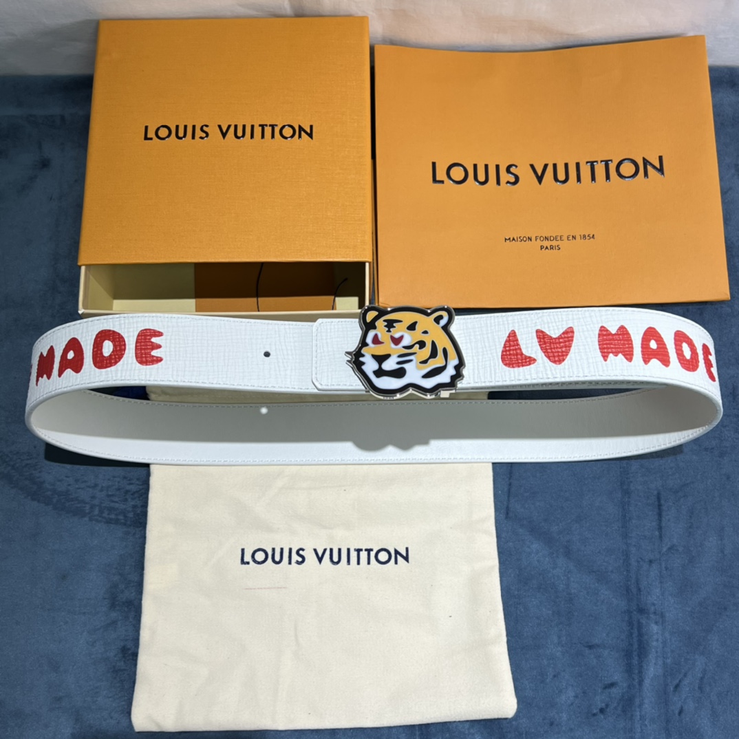 Louis Vuitton Gradient Shape 40MM Reversible Belt - DesignerGu