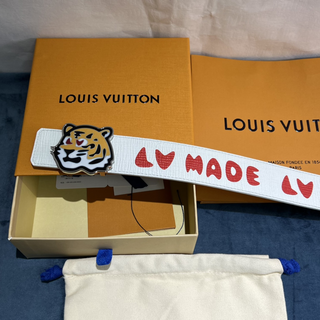 Louis Vuitton Gradient Shape 40MM Reversible Belt - DesignerGu