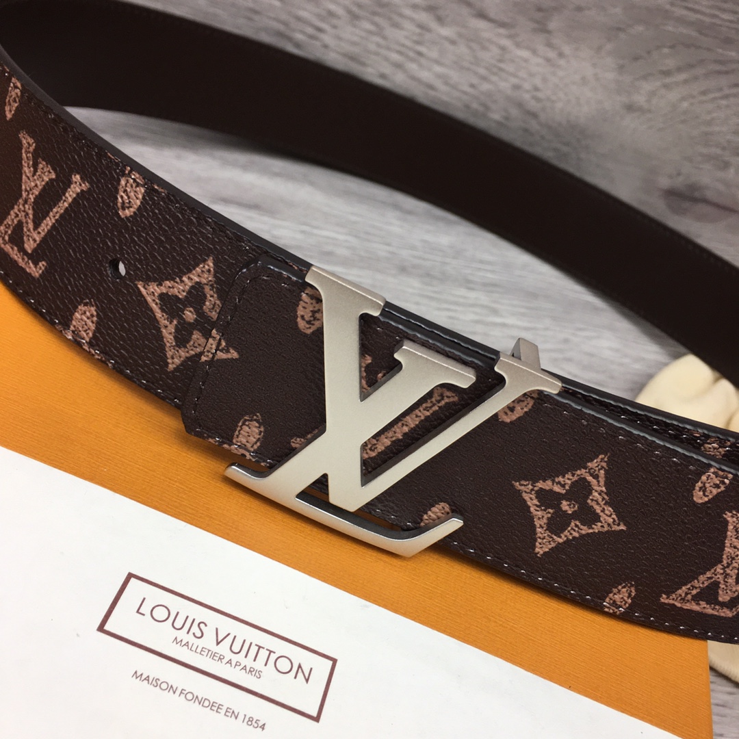 Louis Vuitton Shape 40MM Reversible Belt - DesignerGu