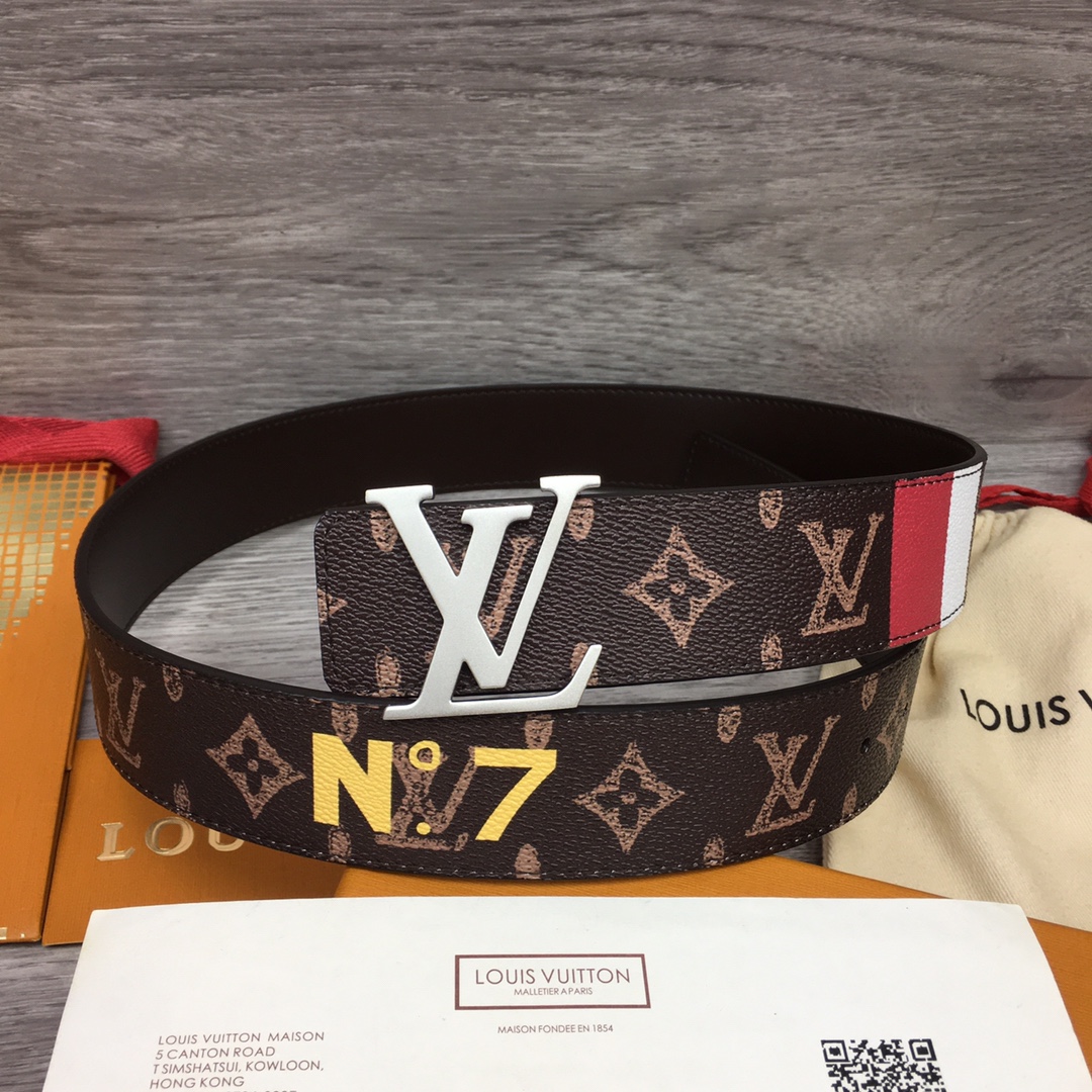 Louis Vuitton Shape 40MM Reversible Belt - DesignerGu