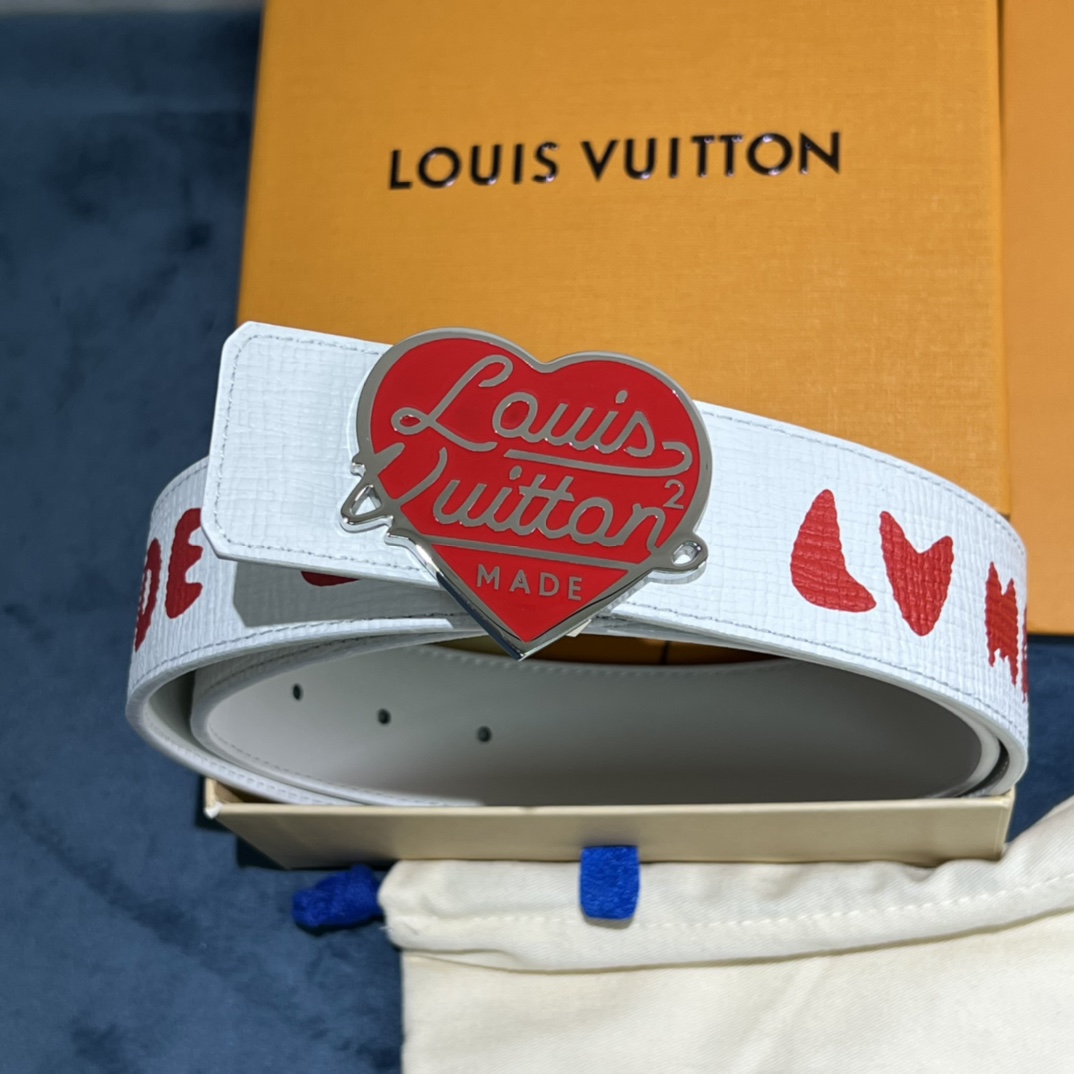 Louis Vuitton Gradient Shape 40MM Reversible Belt - DesignerGu