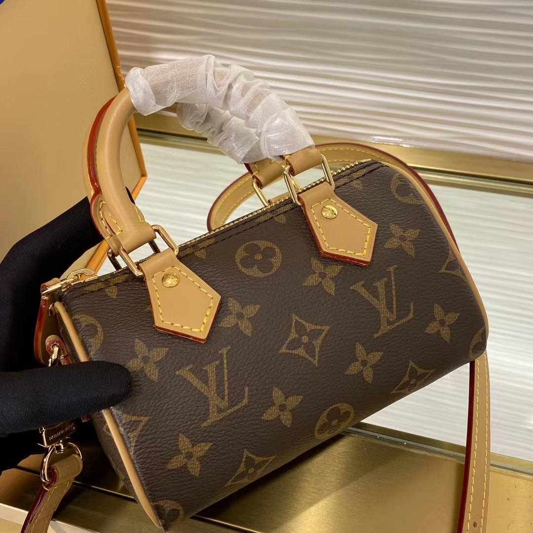 Louis Vuitton Black Monogram Leather Handbag （16-10.5-7CM） - DesignerGu