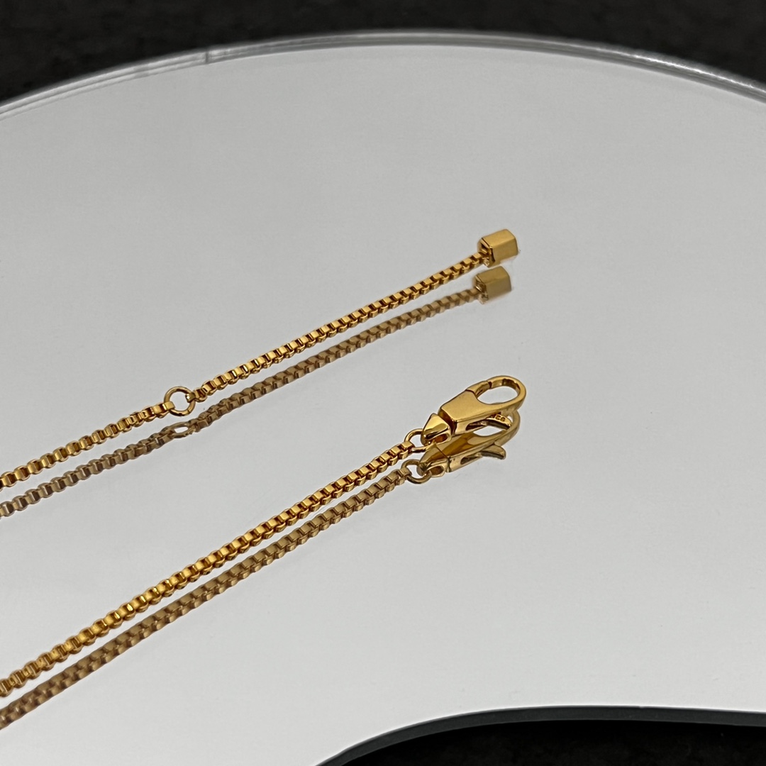 Gucci Link To Love Necklace With Diamonds - DesignerGu