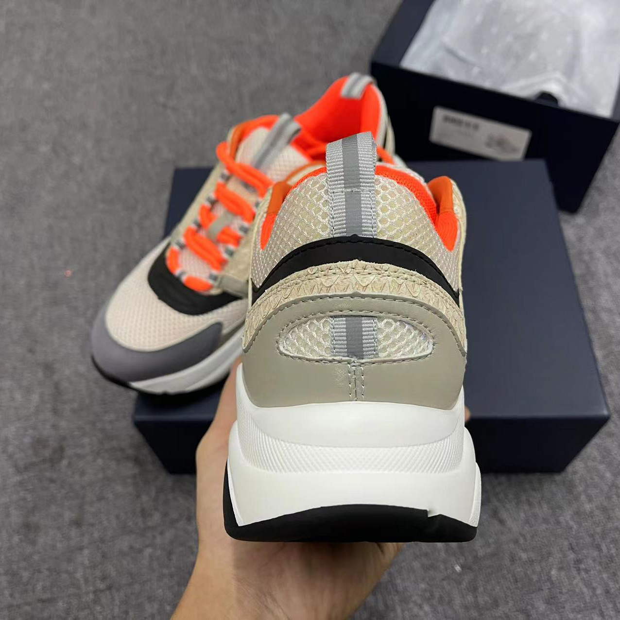 Dior B22 Sneaker  - DesignerGu