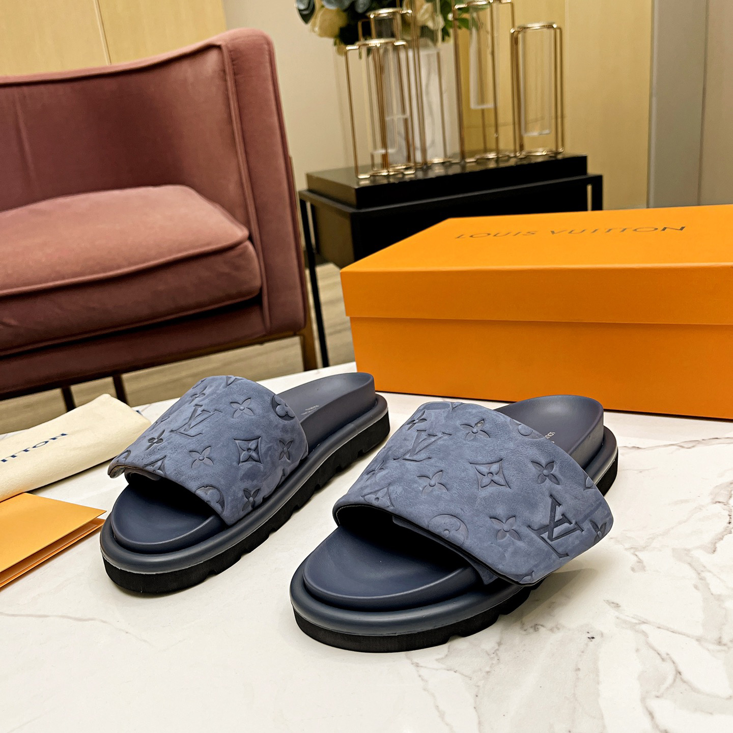 Louis Vuitton Pool Pillow Comfort Mules - DesignerGu