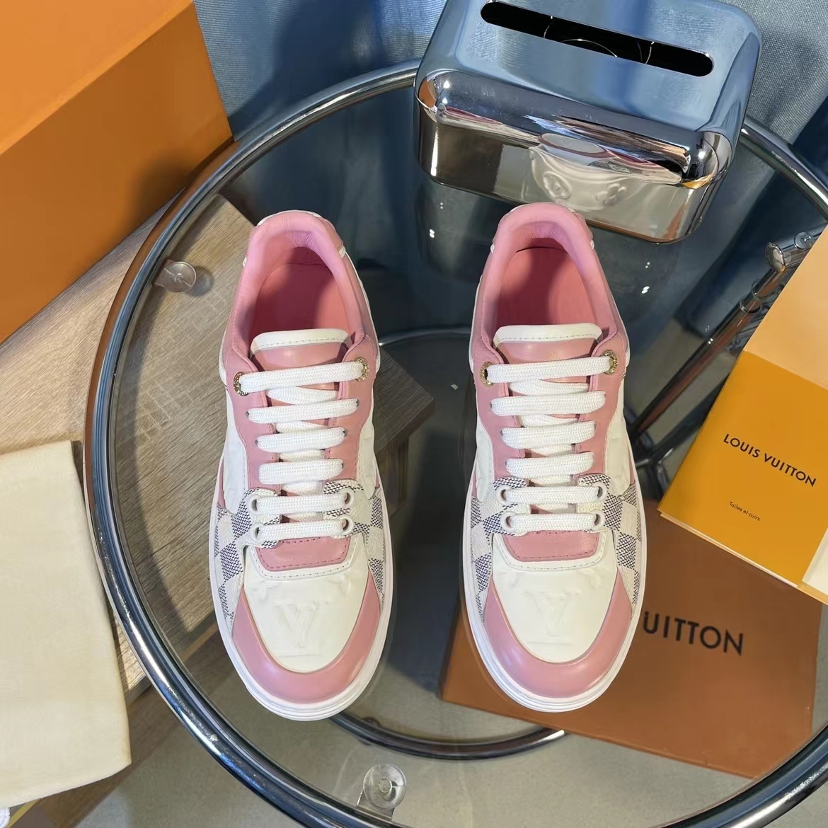 Louis Vuitton Time Out Sneaker - DesignerGu