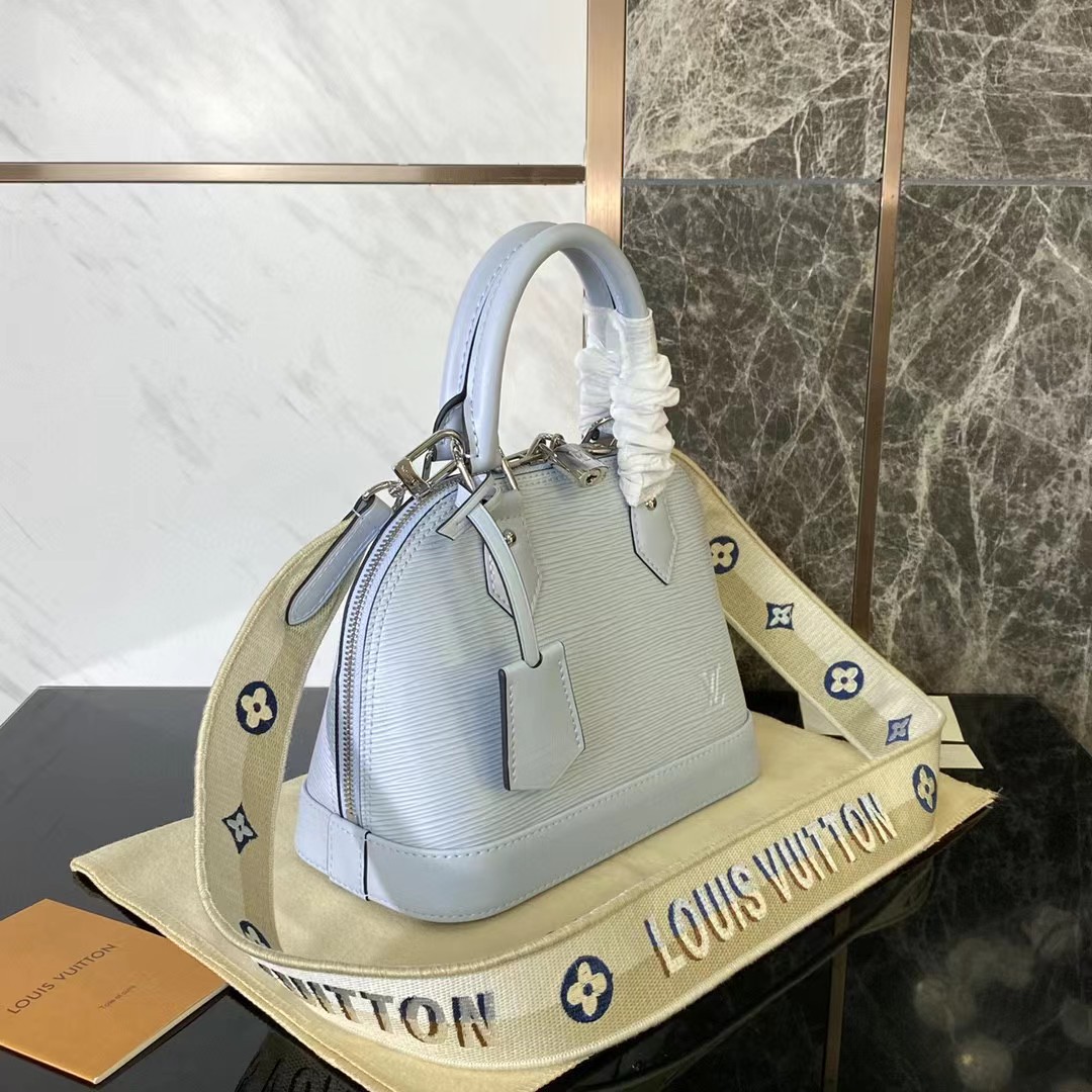 Louis Vuitton Montaigne BB Handbag (23.5-17.5-11.5cm) - DesignerGu