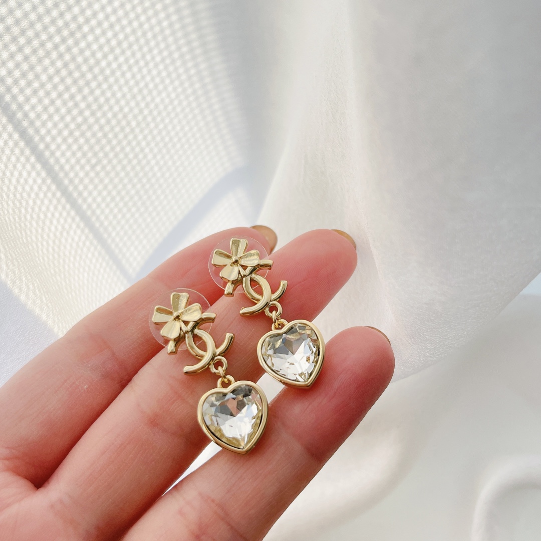 Dior Earrings  - DesignerGu