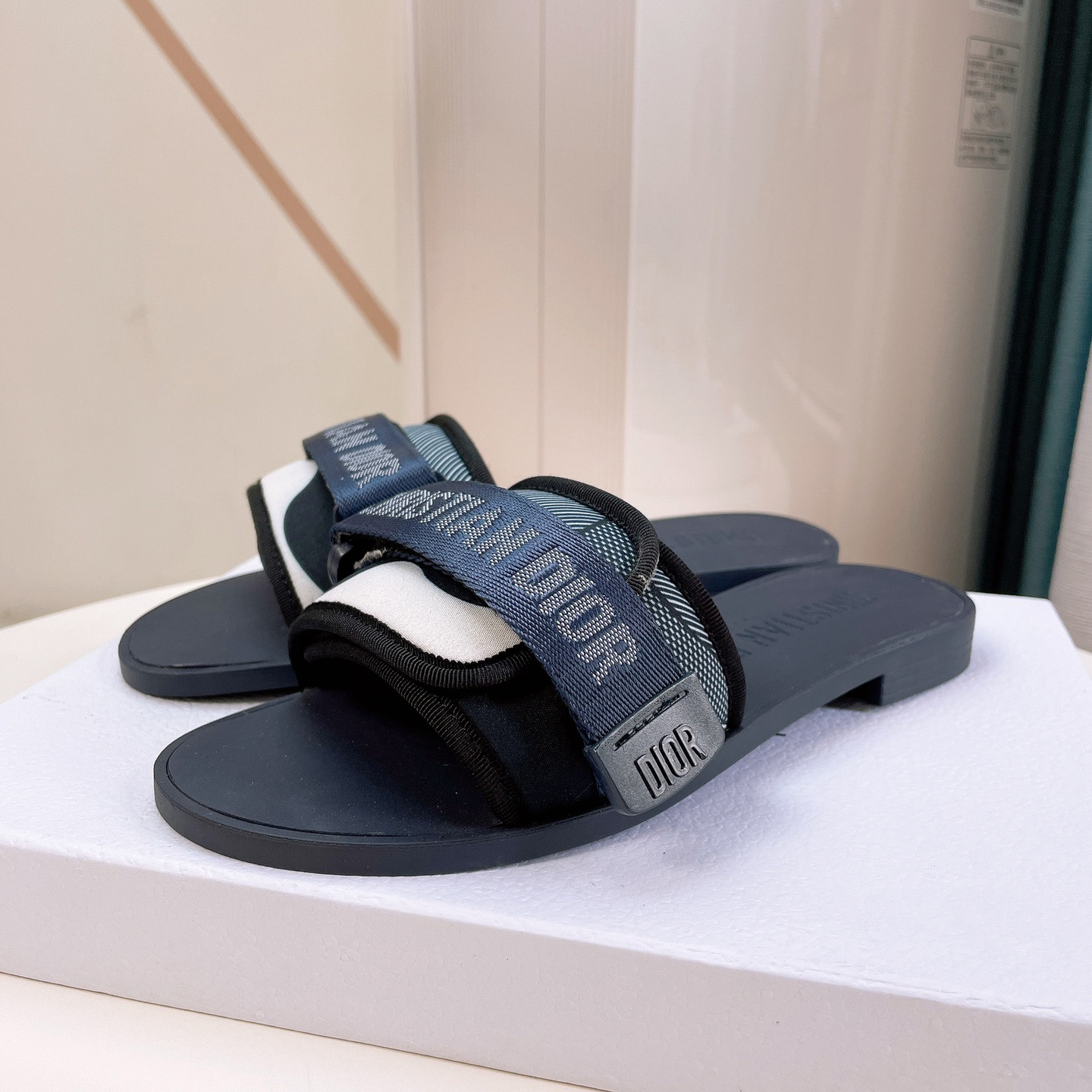 Dior Women Slides - DesignerGu