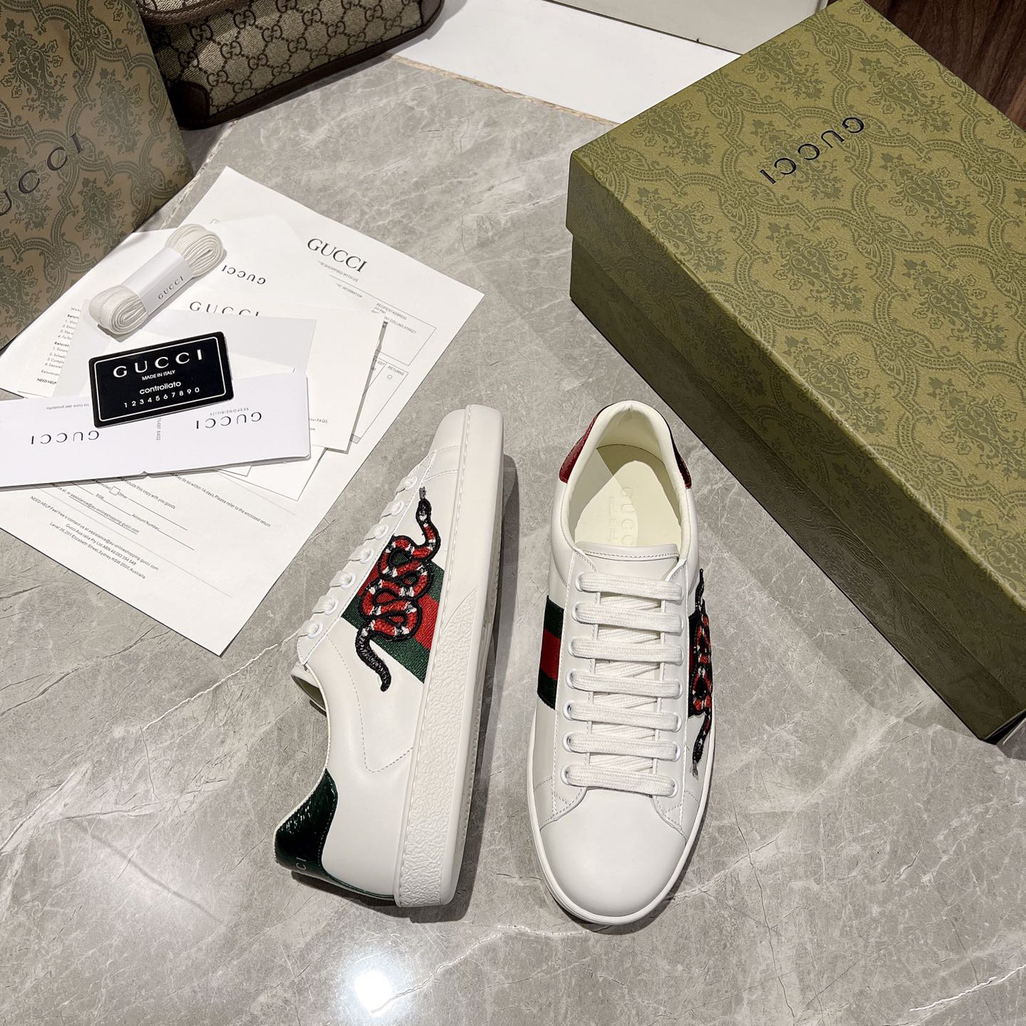 Gucci Snake Logo  Basket Sneaker - DesignerGu