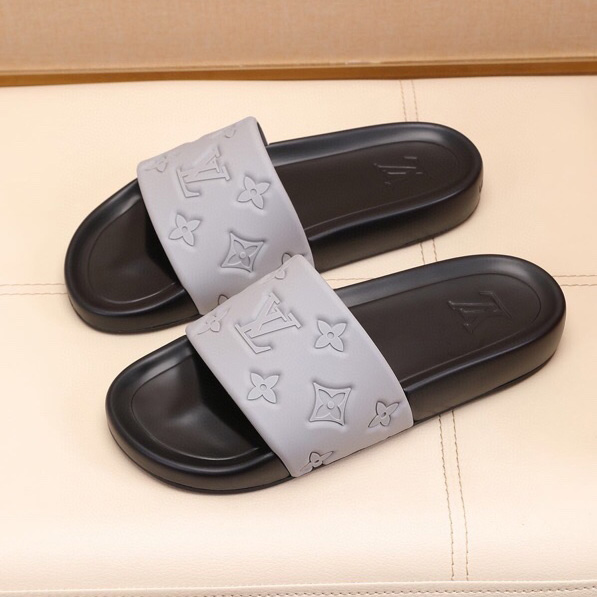 Louis Vuitton Monogram Slippers - DesignerGu