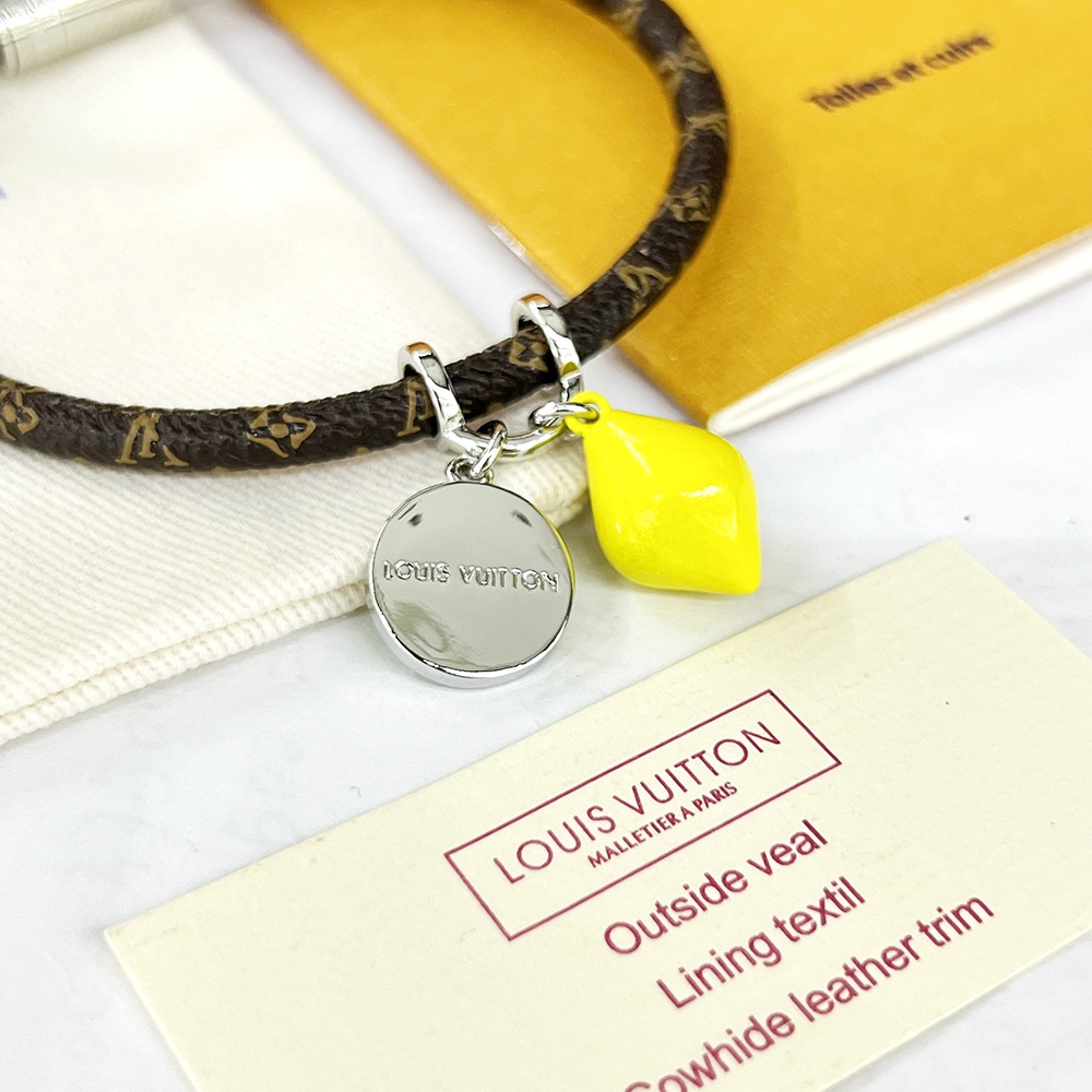 Louis Vuitton Hang It LV Fruits Bracelet - DesignerGu