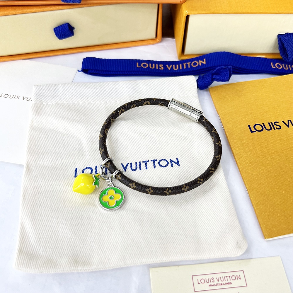 Louis Vuitton Hang It LV Fruits Bracelet - DesignerGu