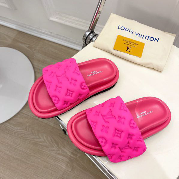 Louis Vuitton Pool Pillow Comfort Mules - DesignerGu