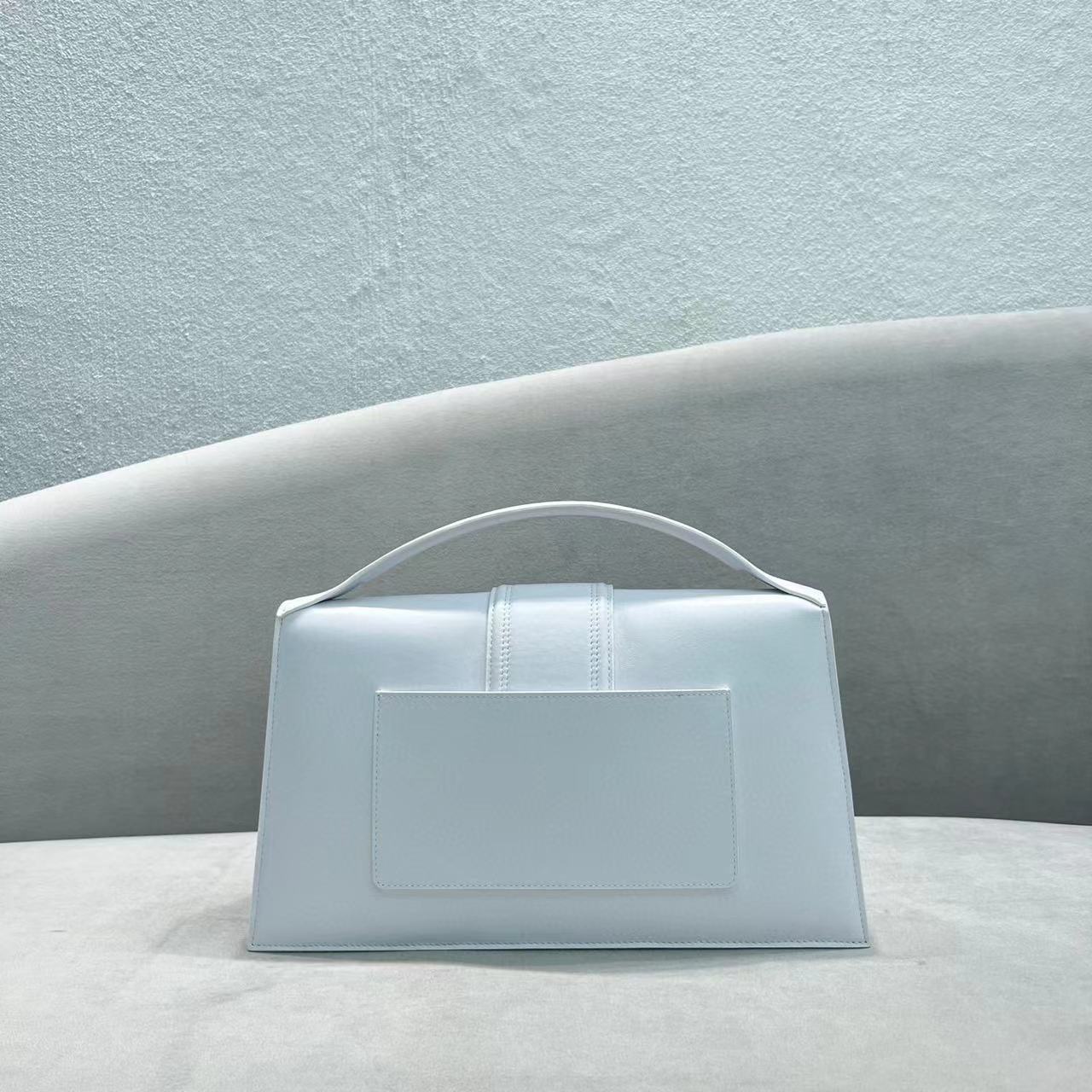 Jacquemus Leather  Handbag In White - DesignerGu