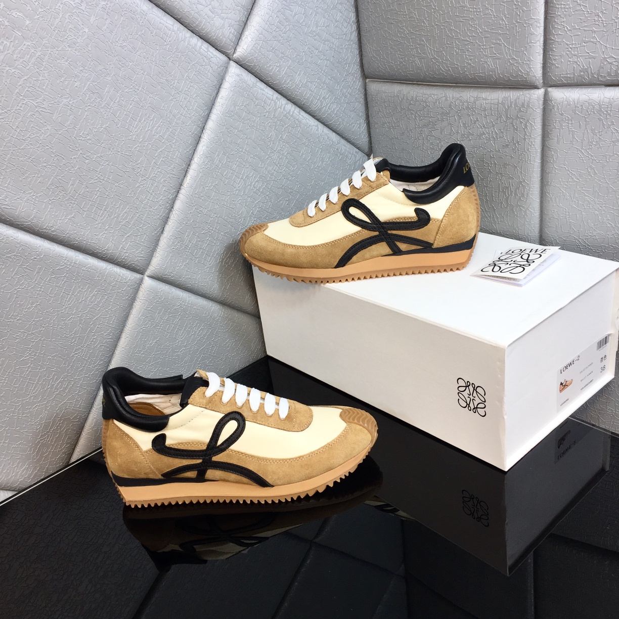 Loewe Flow Runner In Calfskin - DesignerGu