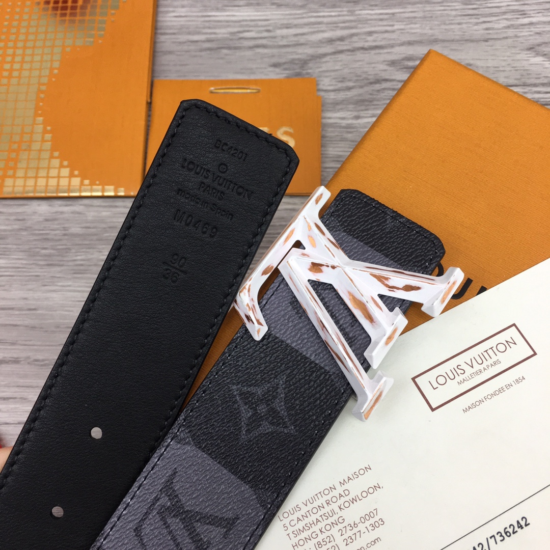 Louis Vuitton Squared LV 40mm Belt - DesignerGu