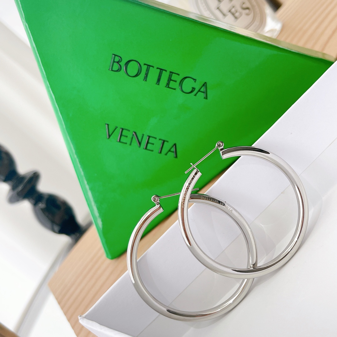 Bottega Veneta Earrings - DesignerGu