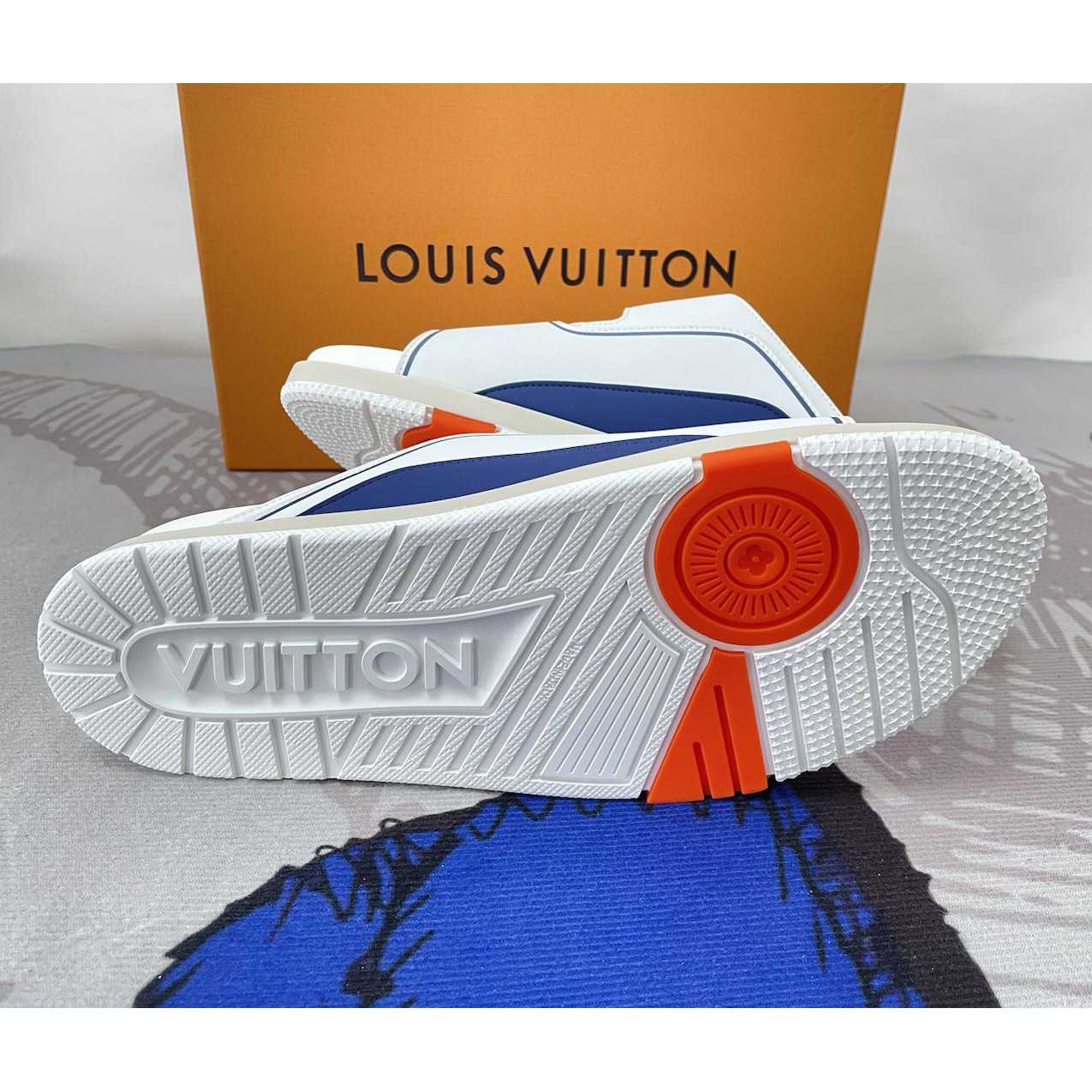 Louis Vuitton Men's Trainer Slippers - DesignerGu