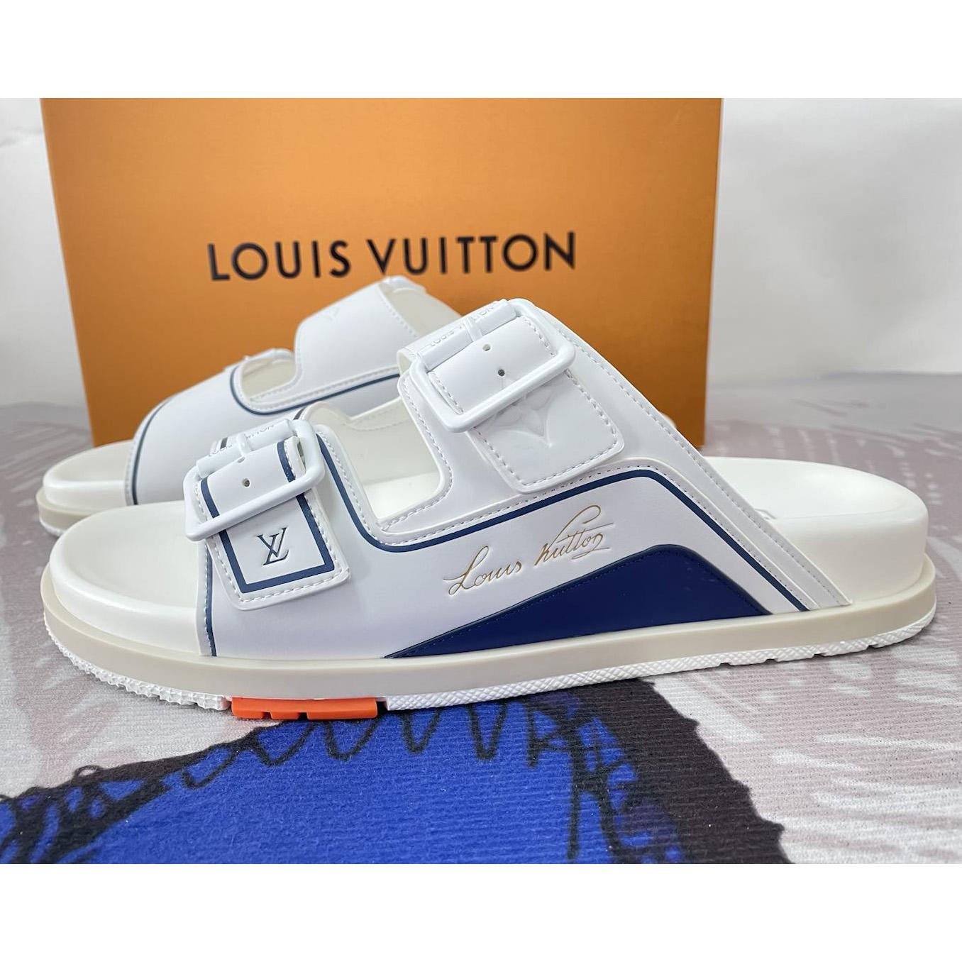 Louis Vuitton Men's Trainer Slippers - DesignerGu