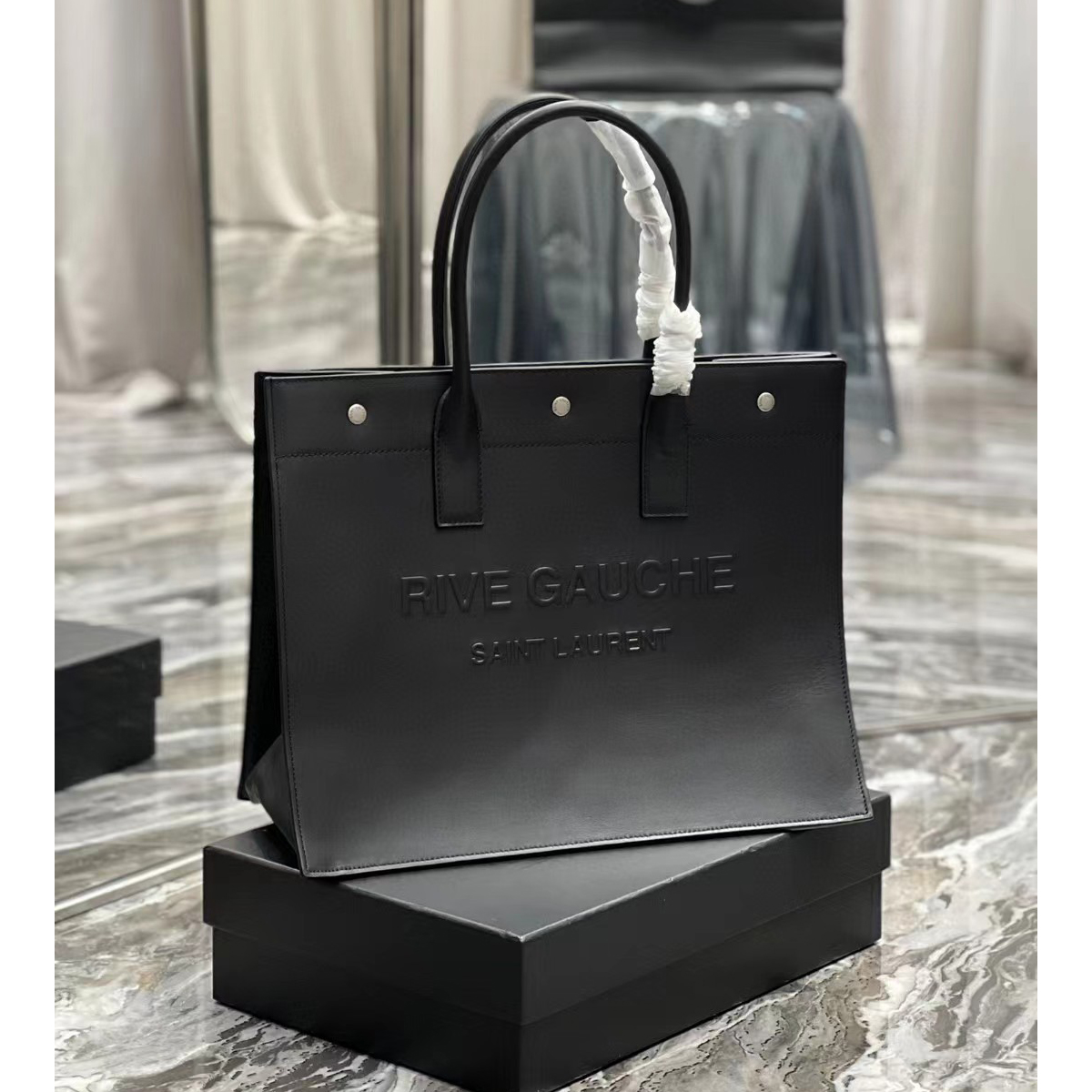 Saint Laurent Rive Gauche Small Tote Bag In Smooth Leather(39-31-18cm) - DesignerGu