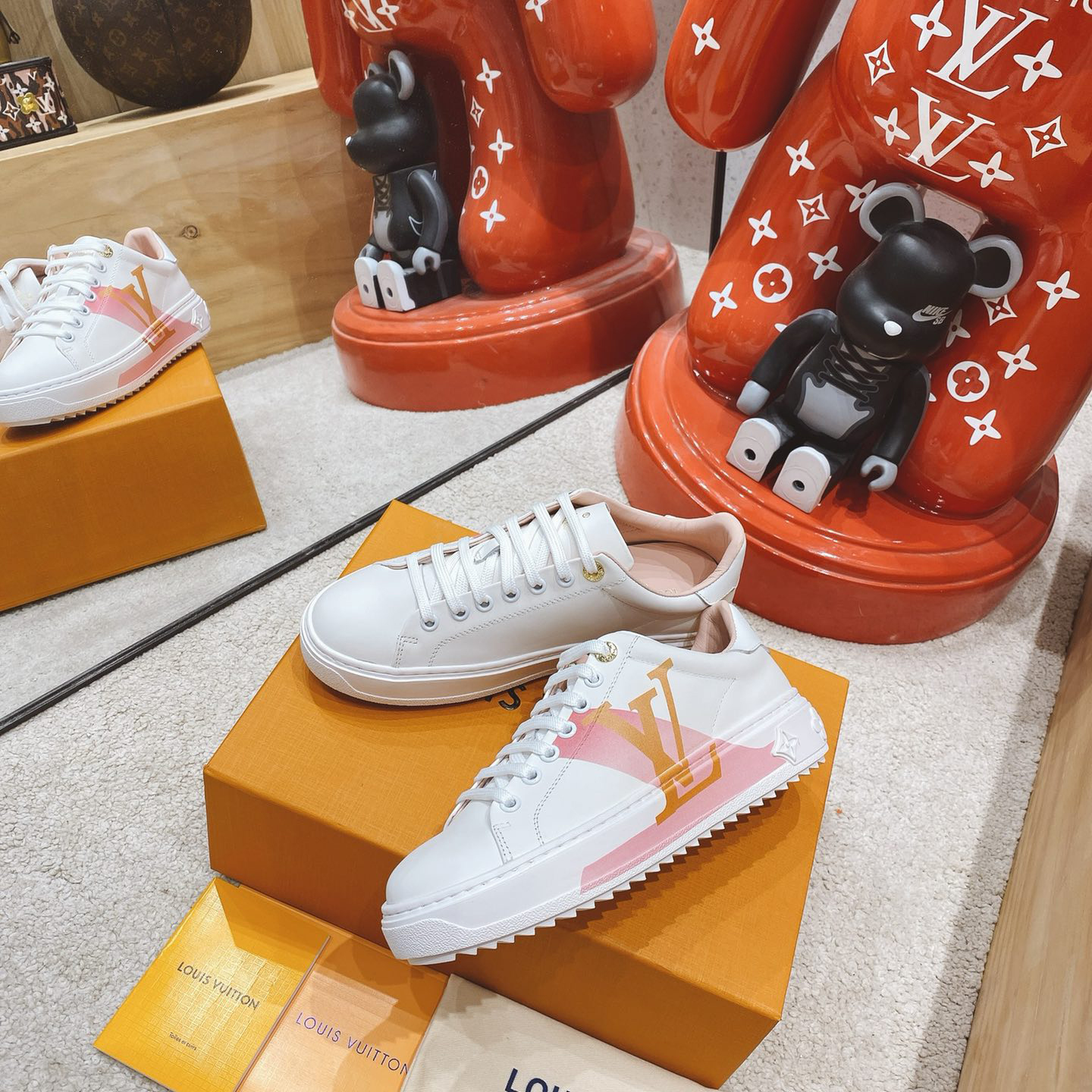 Louis Vuitton Logo Sneaker - DesignerGu