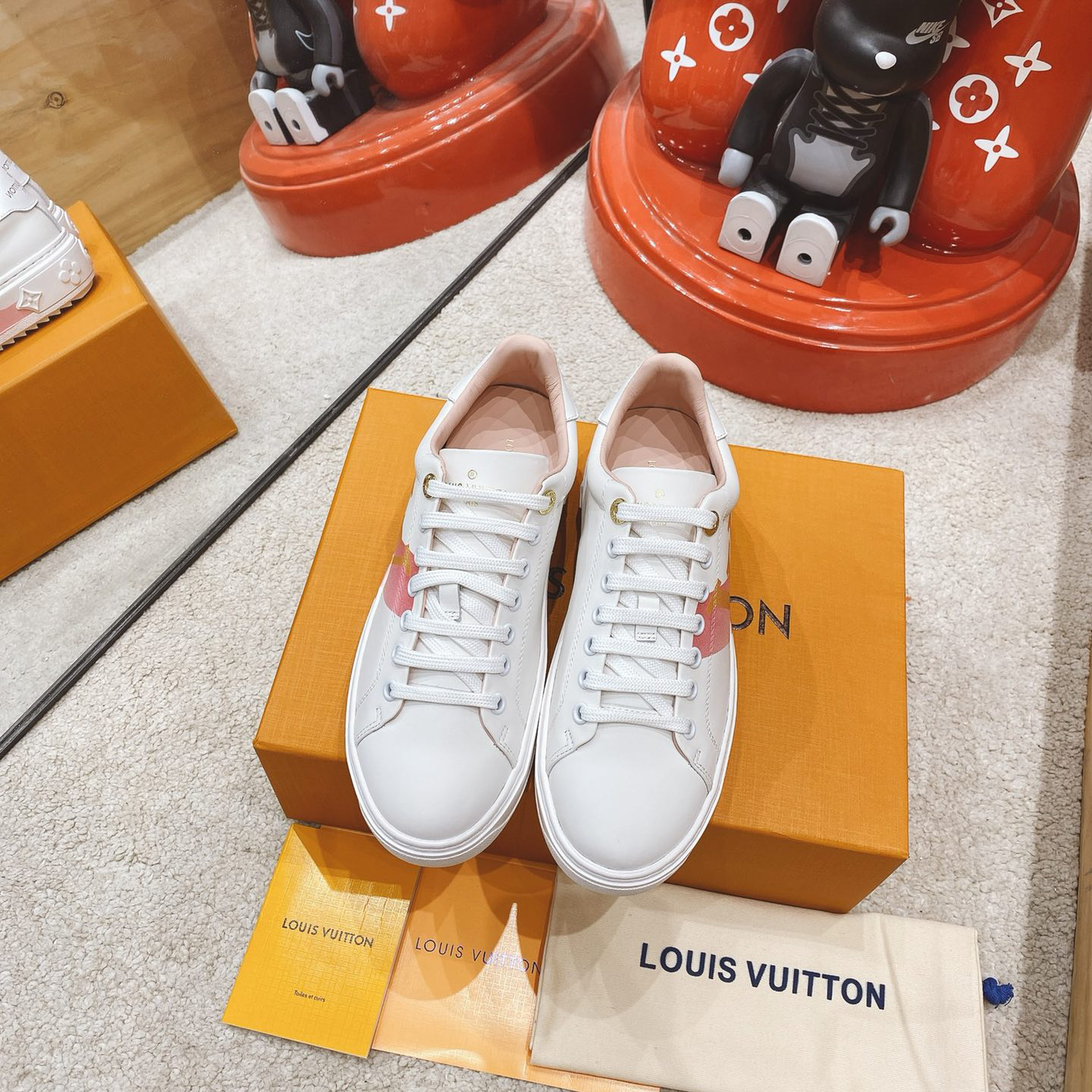 Louis Vuitton Logo Sneaker - DesignerGu