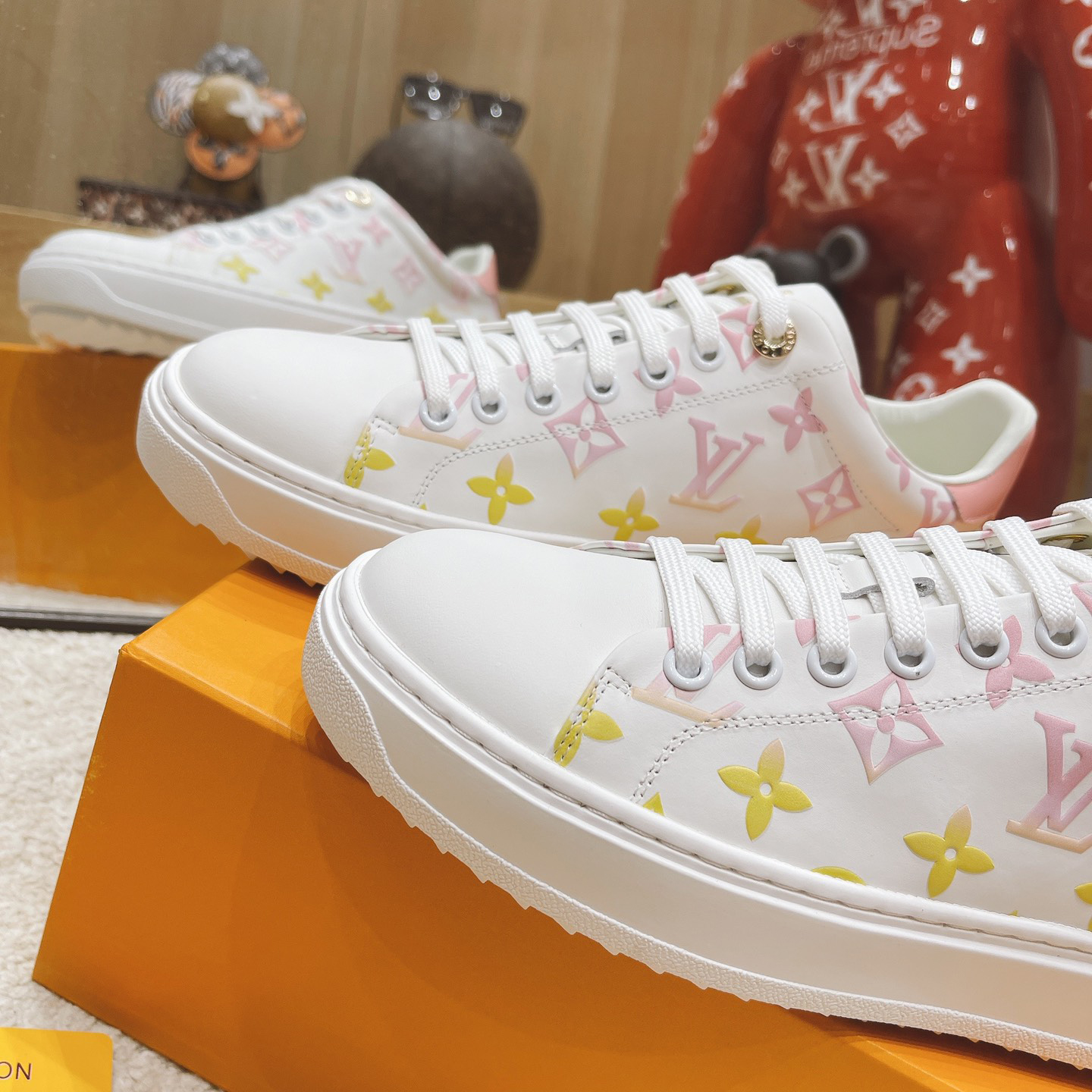 Louis Vuitton Monogram Sneaker - DesignerGu