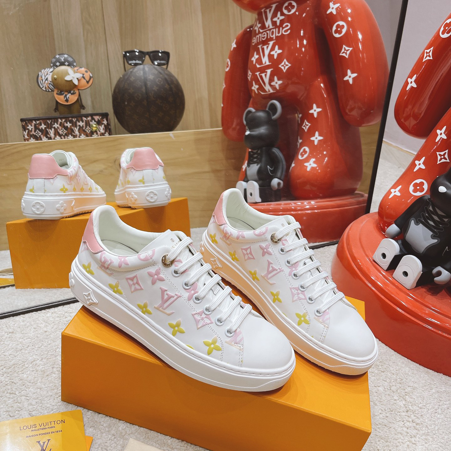 Louis Vuitton Monogram Sneaker - DesignerGu